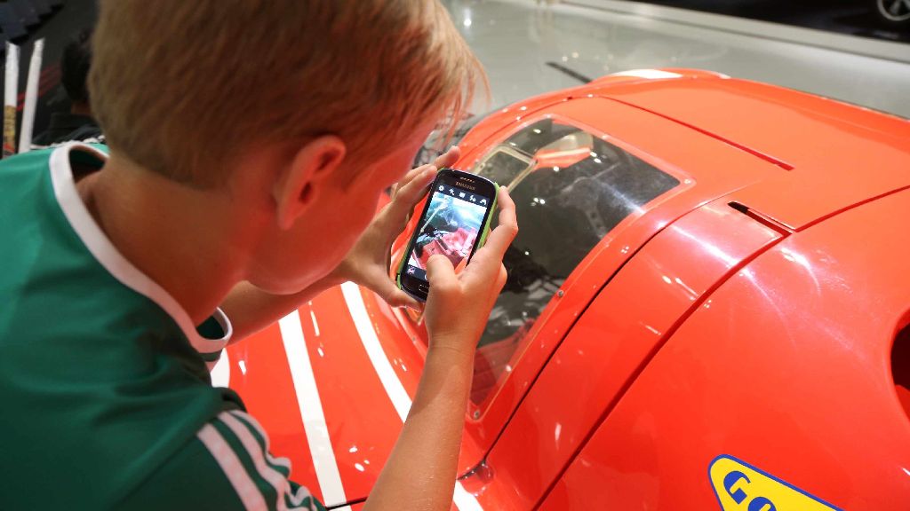 Die 24 Stunden von Le Mans: Public Viewing für Auto-Fans im Porsche Museum