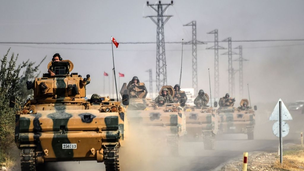 Militäroffensive der Türkei: Weitere Panzer nach Syrien vorgedrungen