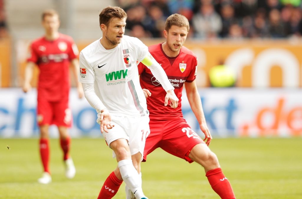 Daniel Baier vom FC Augsburg in der WWK Arena
