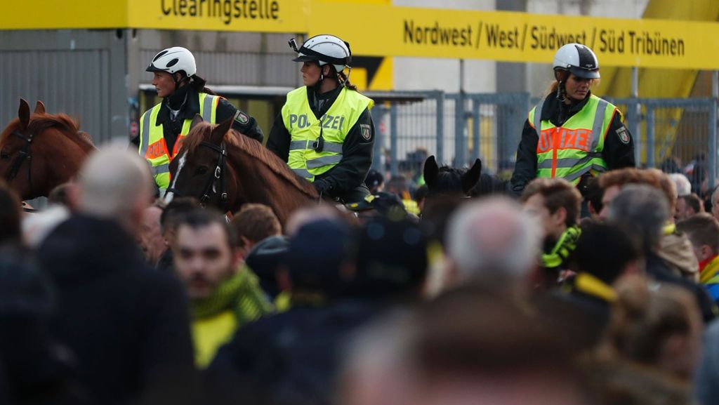 Champions-League-Spiel in Dortmund abgesagt: Drei Sprengsätze explodieren am BVB-Bus