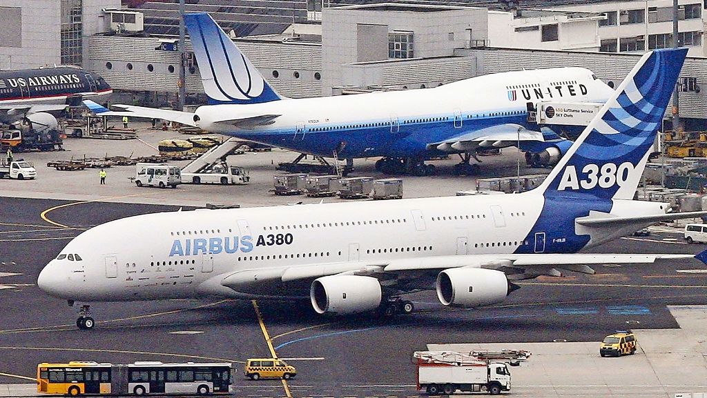 Flughafen Frankfurt: A380 stößt mit Hubwagen zusammen