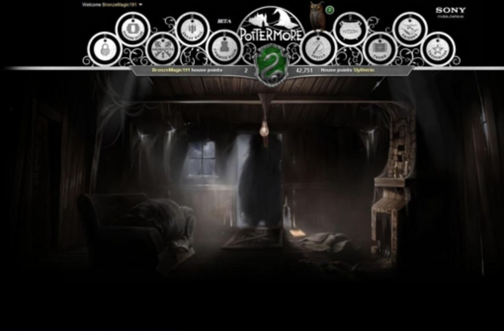 Plötzlich steht Hagrid in der Tür – bei Pottermore nur ein schwarzer Schemen.