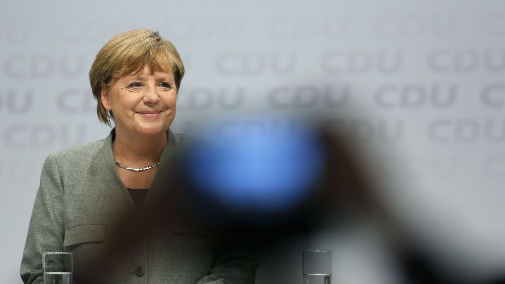 Merkel versus Schulz: Zum Wahlkampfstart Schlagabtausch um Abgasaffäre