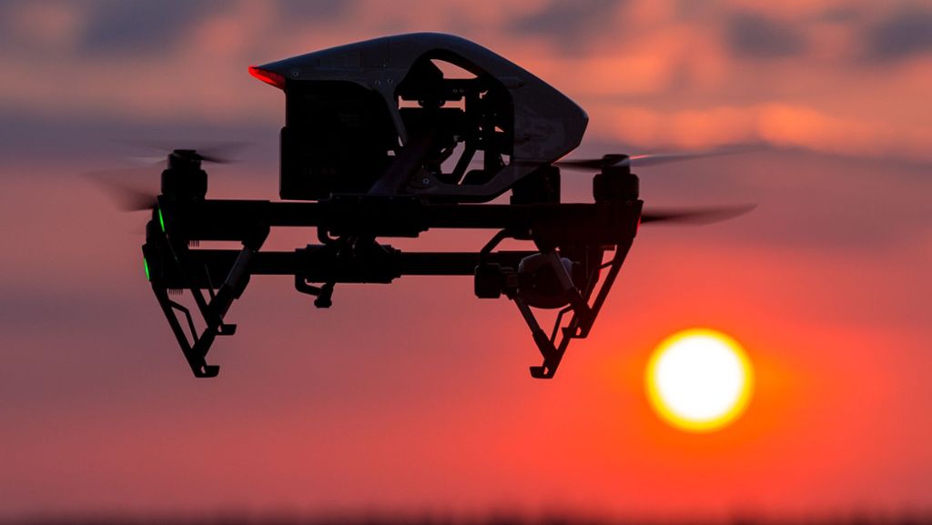 Drohnen am Himmel: Leuchtendes Flugobjekt verunsichert Anwohner