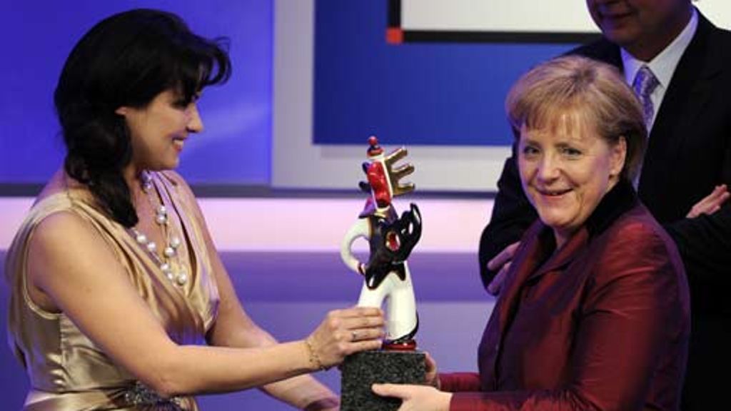 Deutscher Medienpreis in Baden-Baden: Ein Lied für die Kanzlerin