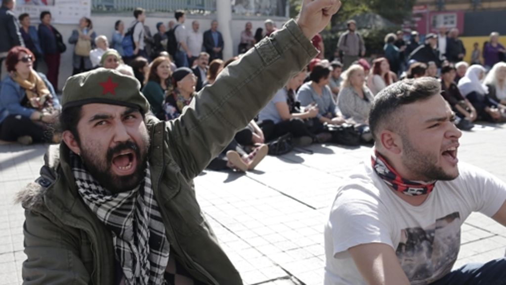 Nach Anschlag in Ankara: Demonstration gegen Regierung in Istanbul
