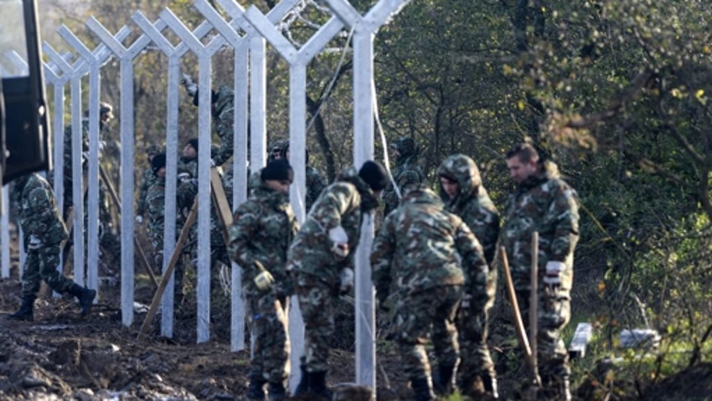 Flüchtlinge in Europa: Mazedonien riegelt Grenze zu Griechenland ab