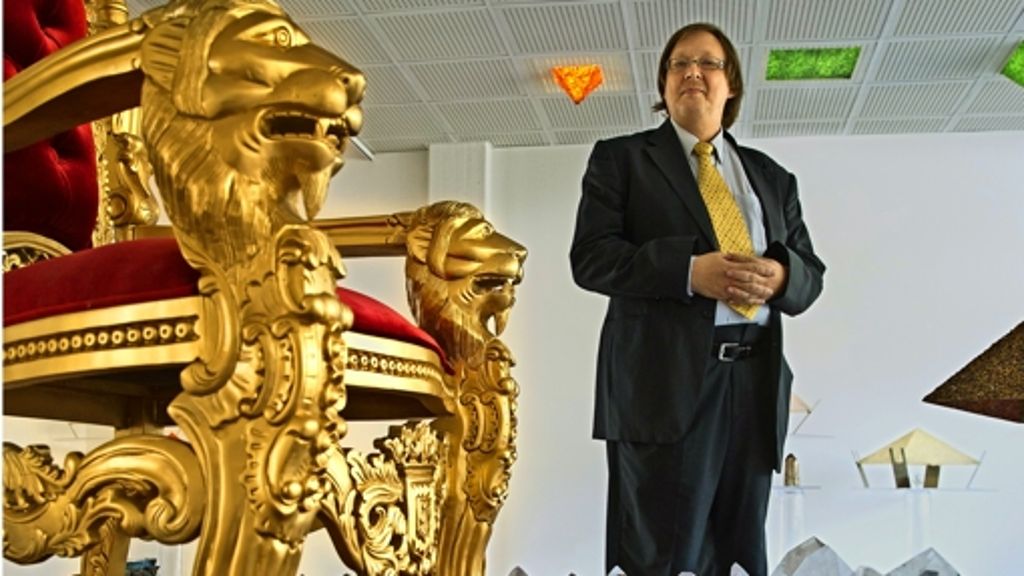 Thomas Hornauer: Unternehmer und „Christbuddhist“: Königliche Majestät