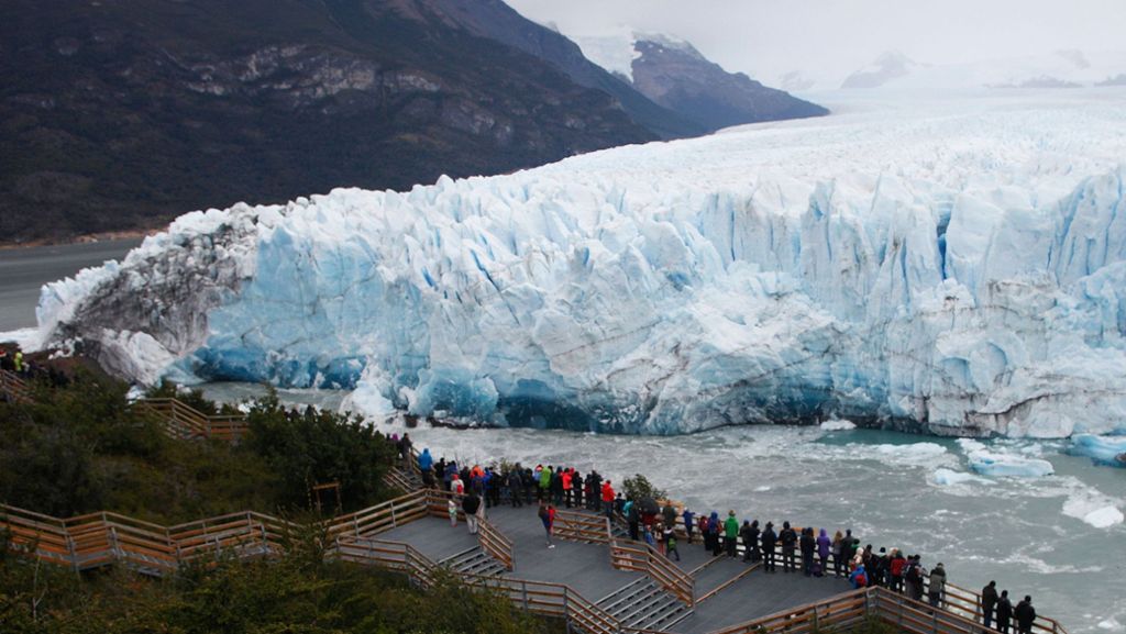 Gletscher Perito Moreno: Naturschauspiel in Argentinien lockt Schaulustige an