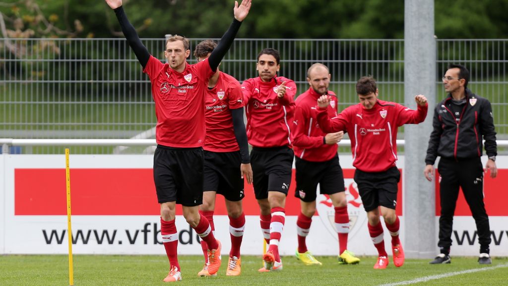 VfB Stuttgart: Huub Stevens bittet zum Training