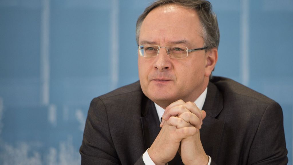 Baden-Württemberg: SPD-Fraktionschef fordert, Betriebsräte beim Autogipfel zu beteiligen