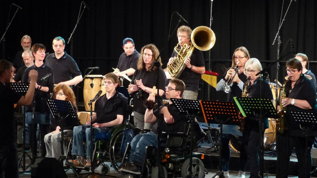 Benefizkonzert für Flüchtlinge in Fellbach: Gipfeltreffen der Big Bands
