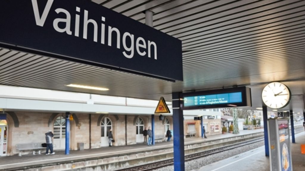 Studie zum Bahnhof Stuttgart-Vaihingen: Neuer Bahnsteig in Vaihingen kann  S-Bahn entlasten