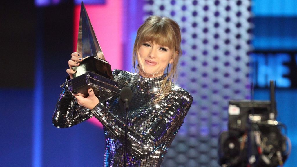 American Music Awards: Taylor Swift räumt ab – und ruft zum Wählen auf
