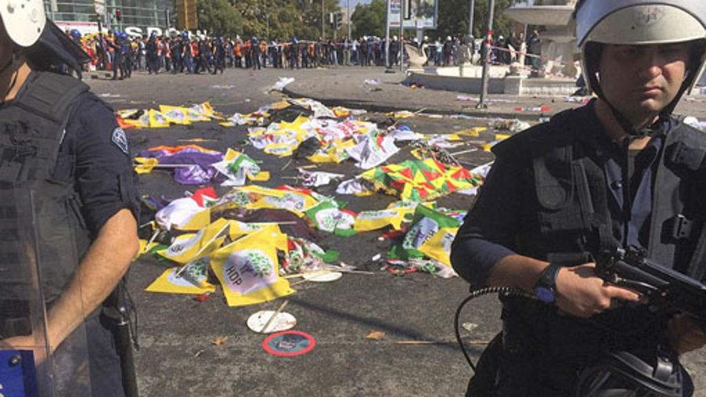 Bahnhof in Ankara: Zwei Explosionen fordern über 100 Opfer