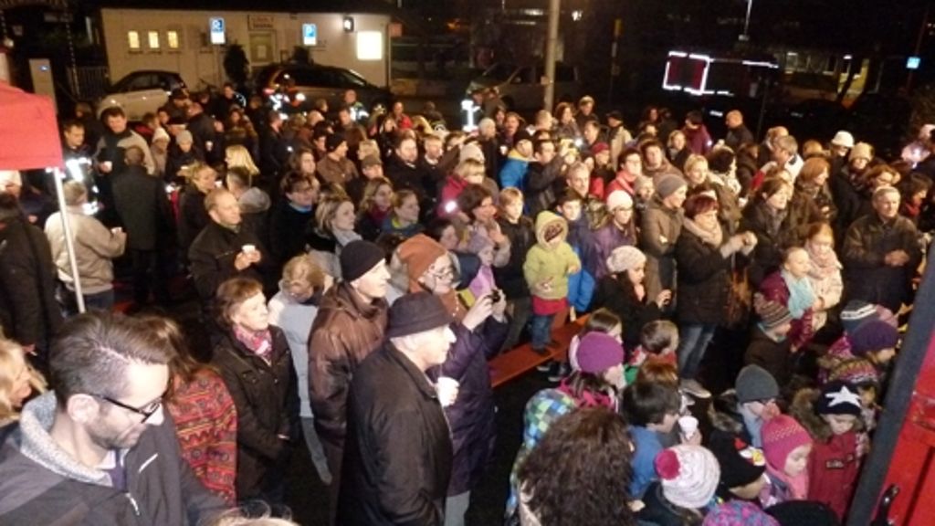 Weihnachtslieder  in Bad Cannstatt: Hunderte singen gemeinsam
