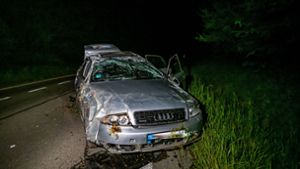 Unfall in Filderstadt: 19-Jähriger  überschlägt sich mit Audi – fünf Leichtverletzte