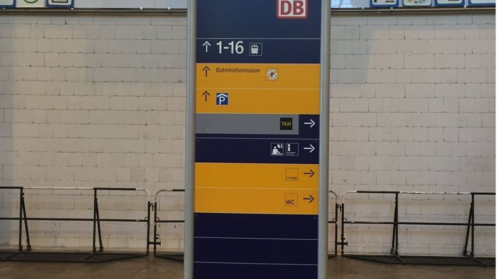 Hauptbahnhof Stuttgart: Dieses Schild sorgt für Irritationen