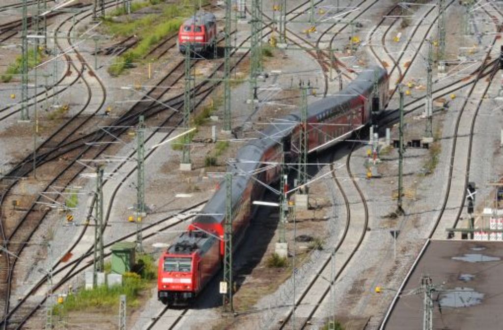 Auch die Umbauten im Zuge von Stuttgart 21 führen laut der Nahverkehrsgesellschaft zu Einschränkungen.