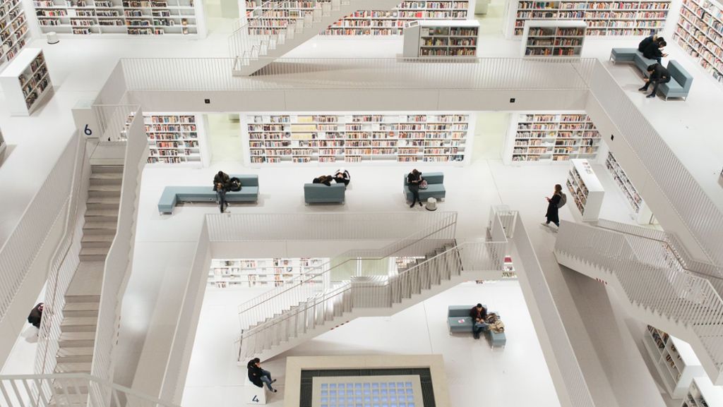 Stuttgarter Stadtbibliothek am Mailänder Platz: Abhängen zwischen den Bücherregalen
