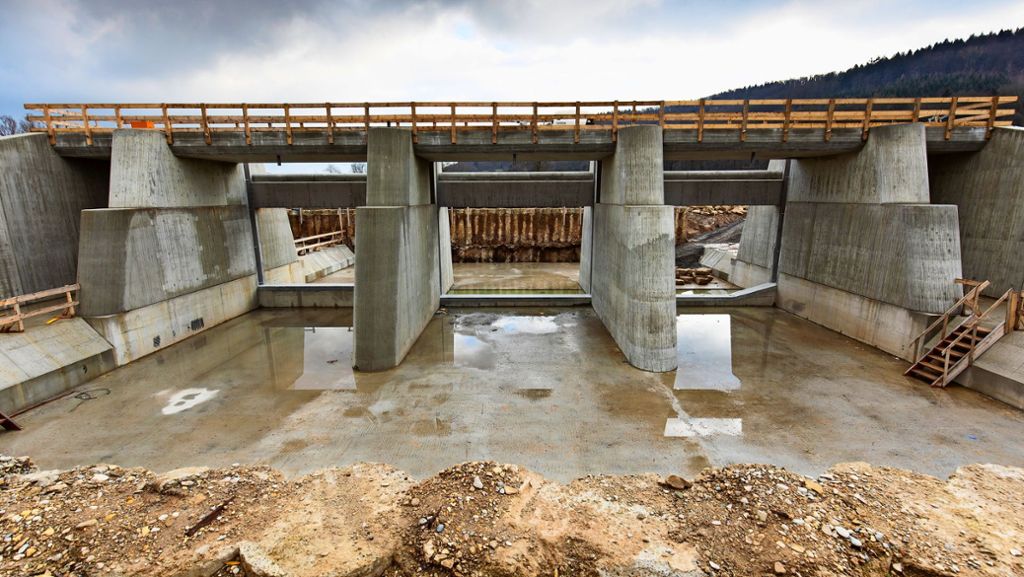 Hochwasserschutz im Rems-Murr-Kreis: Betonbau weist die Rems in die Grenzen