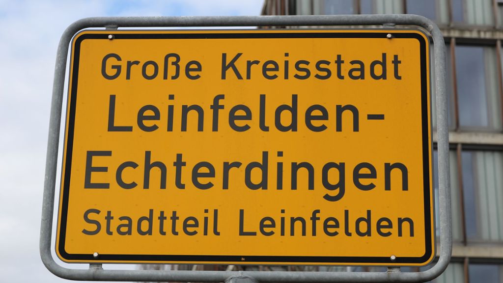 Leinfelden-Echterdingen: Frau  am Bahnhof sexuell belästigt