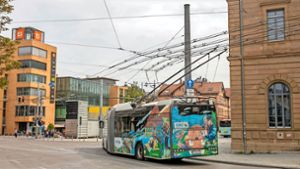 Busverkehr in Esslingen: Wie die Stadt auf dem Weg zur Elektrobusflotte ausgebremst wird