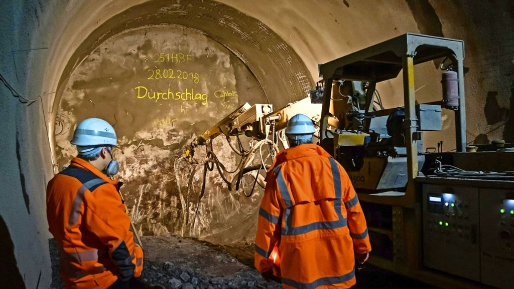 Tunneldurchschlag bei Stuttgart 21: Tunnelbauer kämpfen sich durch Anhydrit