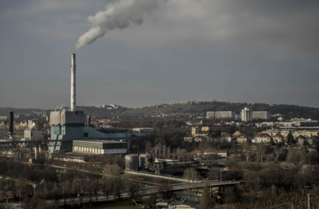 Stuttgart ist nicht die Müllhauptstadt Baden-Württembergs – hat aber eines der größten Müllkraftwerke im Land. Zehn Fakten aus dem BW-Atlas zum Müll in Baden-Württemberg zeigt die folgende Fotostrecke.