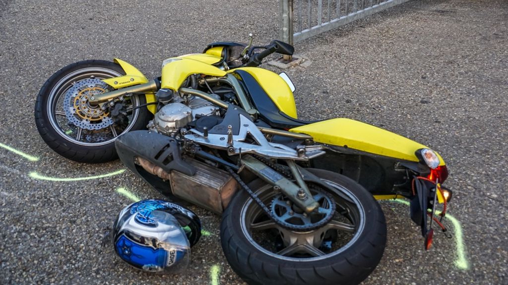 Landkreis Göppingen: Motorradfahrer schwer verletzt