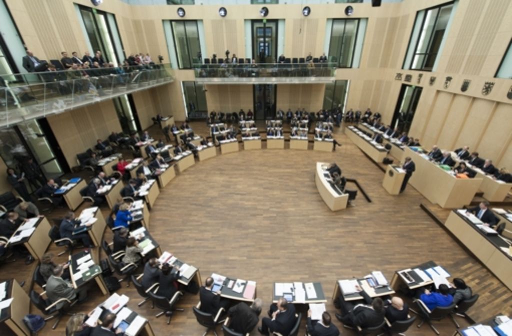 Im November übernimmt Kretschmann den Vorsitz des Bundesrates – und steht damit als erster Grüner Ministerpräsident an der Spitze des Länderparlamentes.