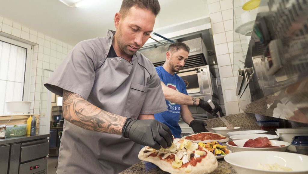 Ex-Fußballprofi  eröffnet Pizzeria in Ludwigburg: Tobias Weis – Pizzateig statt Zuckerpass