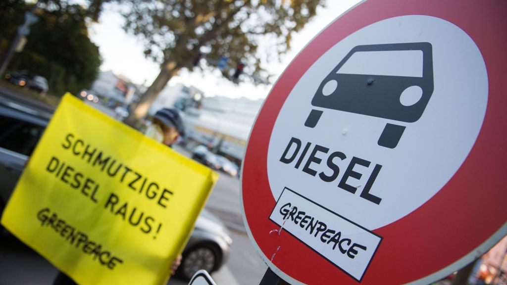 Feinstaub in Stuttgart: Greenpeace-Protest am Neckartor