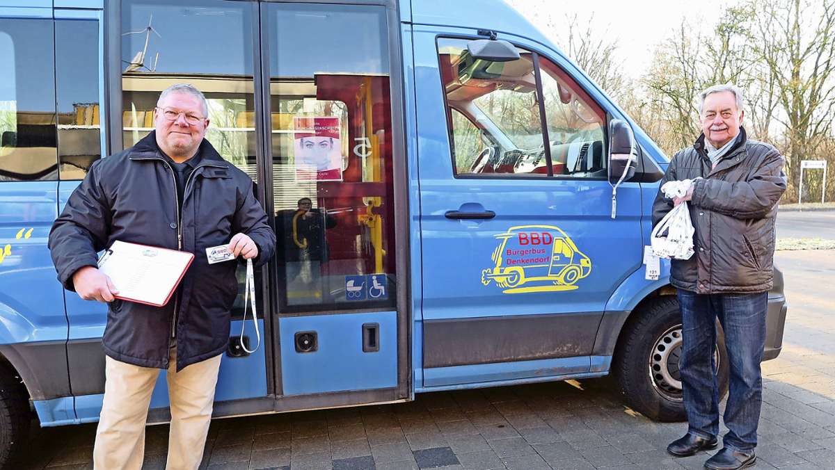 Neustart für Bürgerbus in Denkendorf: Ein kleines Kärtchen erlaubt den Zustieg