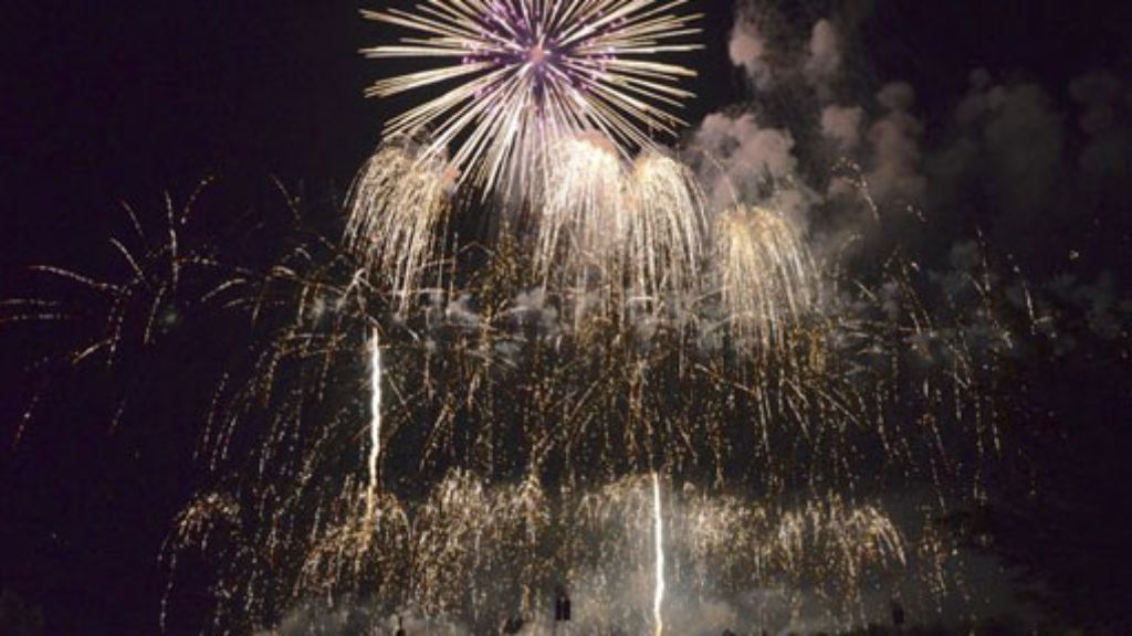 Flammende Sterne: Jubiläum von Flammende Sterne in Ostfildern: Spanisches Feuerwerk am Samstagabend