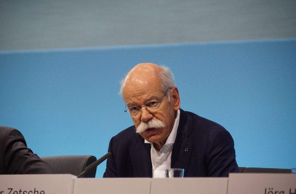Daimler-Chef Dieter Zetsche stellt die aktuellen Zahlen des Konzerns vor.