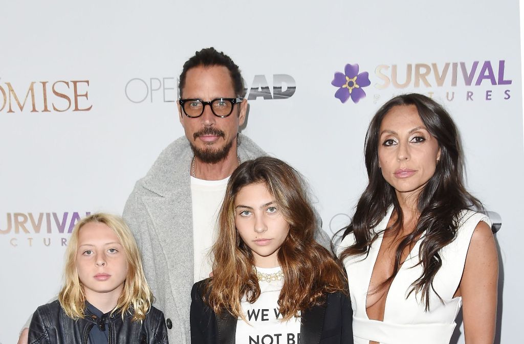 Chris Cornell mit seiner Frau und seinen beiden Kindern.