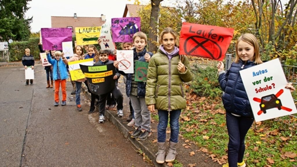 Reisachschule in Weilimdorf: Schüler demonstrieren gegen Elterntaxis