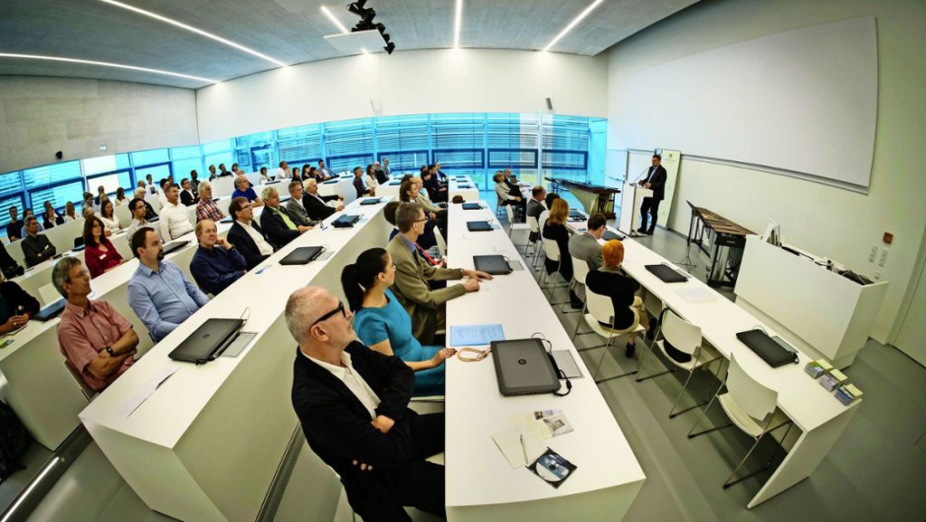 Schulungszentrum für Supercomputer: Wo Experten in Stuttgart rechnen lernen