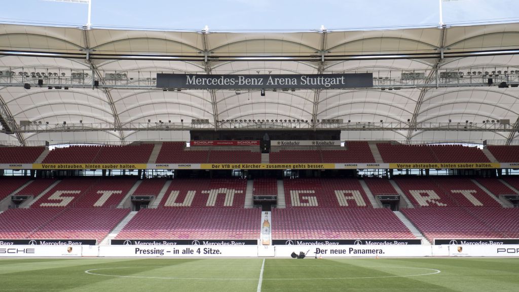 Stadiondach des VfB Stuttgart: Die  Arena hüllt sich wieder in strahlendes   Weiß
