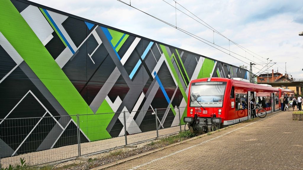 Wendlingen: 640 Quadratmeter Kunst erfreuen die Bahnreisenden