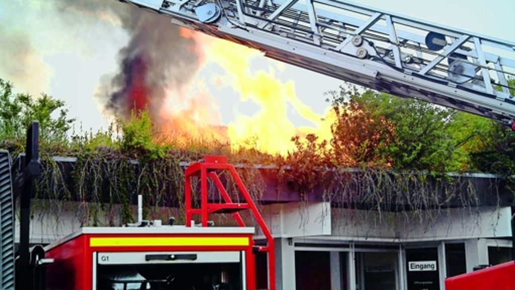 Feuerwehr Göppingen: Brand bei Zündelei zu Übungszwecken