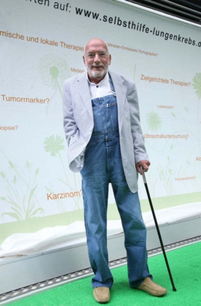 Peter Lustig im Jahr 2008 auf einer Veranstaltung einer Lungenkrebs-Selbsthilfegruppen: Der Moderator war im Jahr 1984 selbst an Lungenkrebs erkrankt. Es wurde ihm ein Teil der Lunge entfernt.