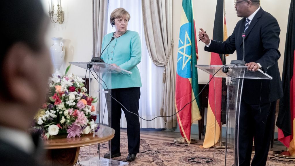 Abschluss der Afrika-Reise: Merkel kritisiert Polizeigewalt in Äthiopien