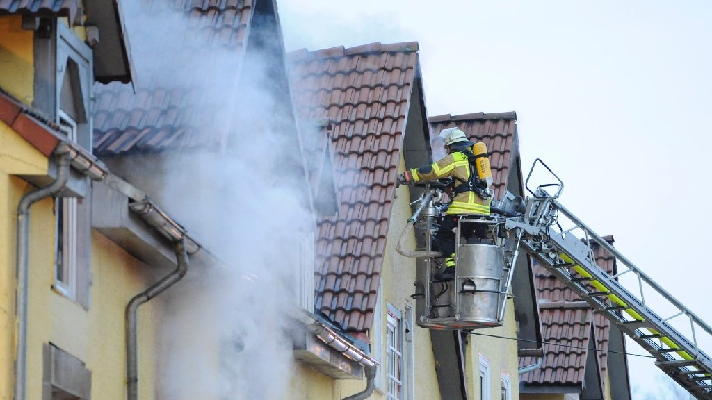 Kein technischer Defekt: Brand in Backnang von Bewohnern ausgelöst