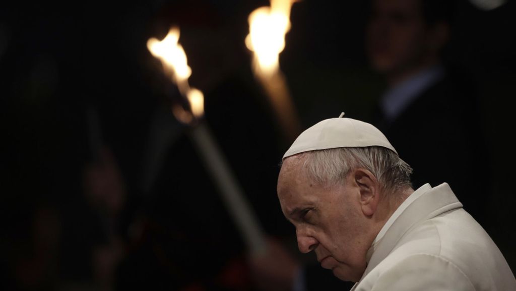 Rom: Papst Franziskus leitet Kreuzwegsprozession