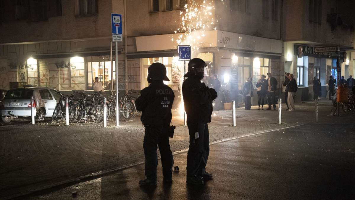 Berlin: Polizisten bekamen Schimmel-Brötchen  –  Konsequenzen drohen