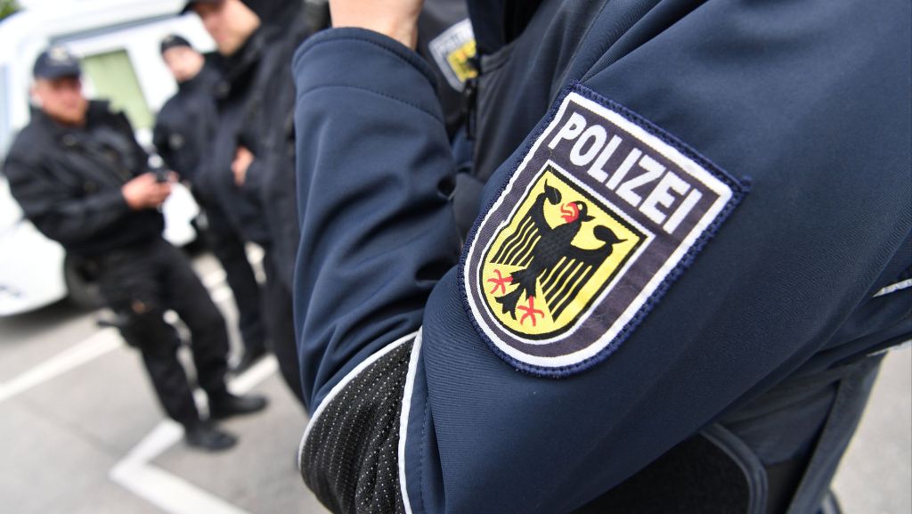 Stuttgart: Polizei nimmt vier mutmaßliche Erpresser fest