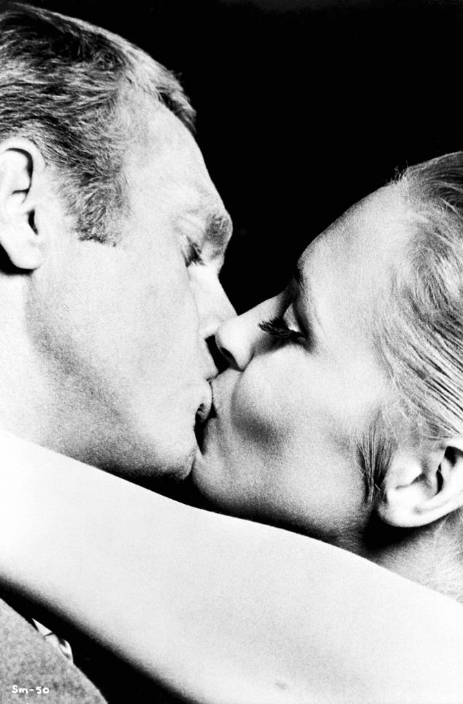Jüngere Frauen machen in „Ich bin Steve McQueen“ kein Hehl daraus, dass sie gerne an der Stelle von Faye Dunaway in dieser Kuss-Szene gewesen wären.