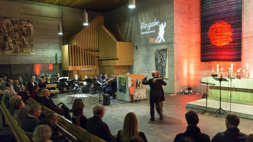 Steigkirche Bad Cannstatt: Grenzerfahrung zwischen  Himmel und Tango